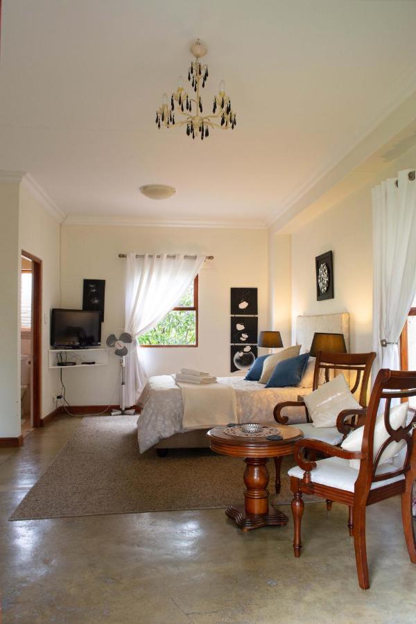 Hartley Manor Guest House Muldersdrift Extérieur photo